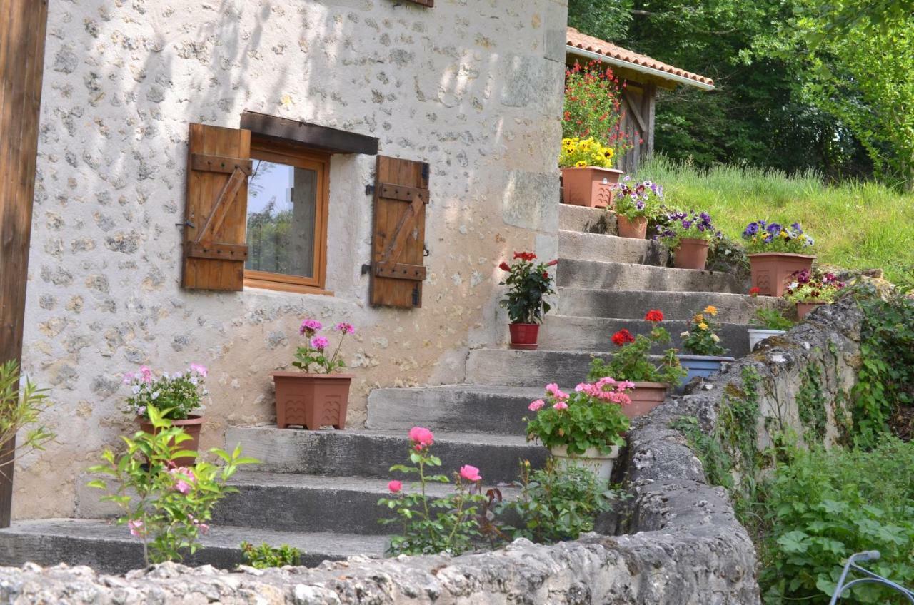 Willa Katy'S Barn Saint-Aulaye-Puymangou Zewnętrze zdjęcie